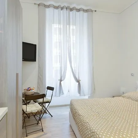 A Due Passi Dal Colosseo Bed & Breakfast *